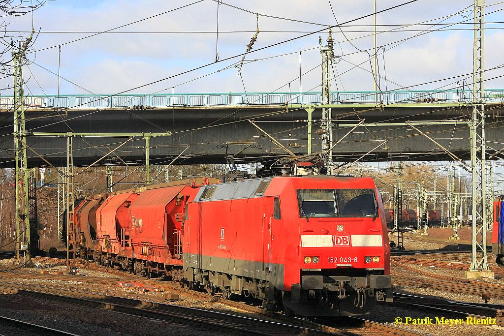 152 043 mit Kalizug am 11.03.2015 in Hamburg-Harburg