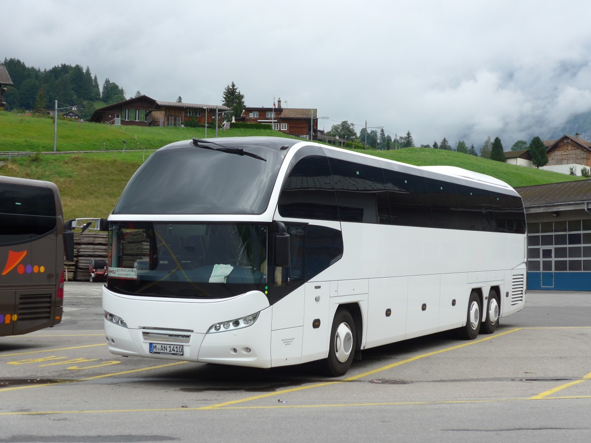 (153'586) - Aus Deutschland: MAN, M�nchen - M-AN 1410 - Neoplan am 3. August 2014 in Grindelwald, Grund