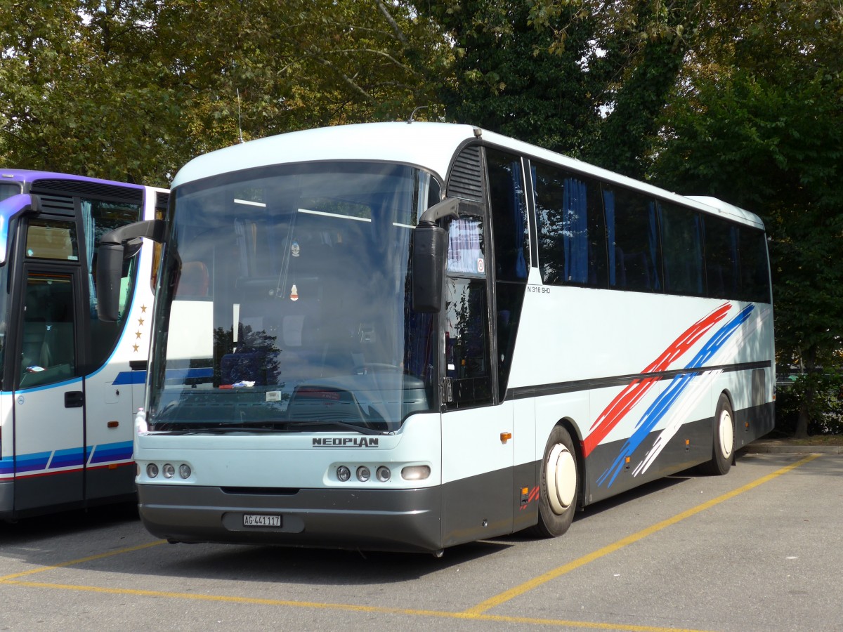 (154'364) - Resava, Neuenhof - AG 441'117 - Neoplan am 21. August 2014 in Z�rich, Sihlquai