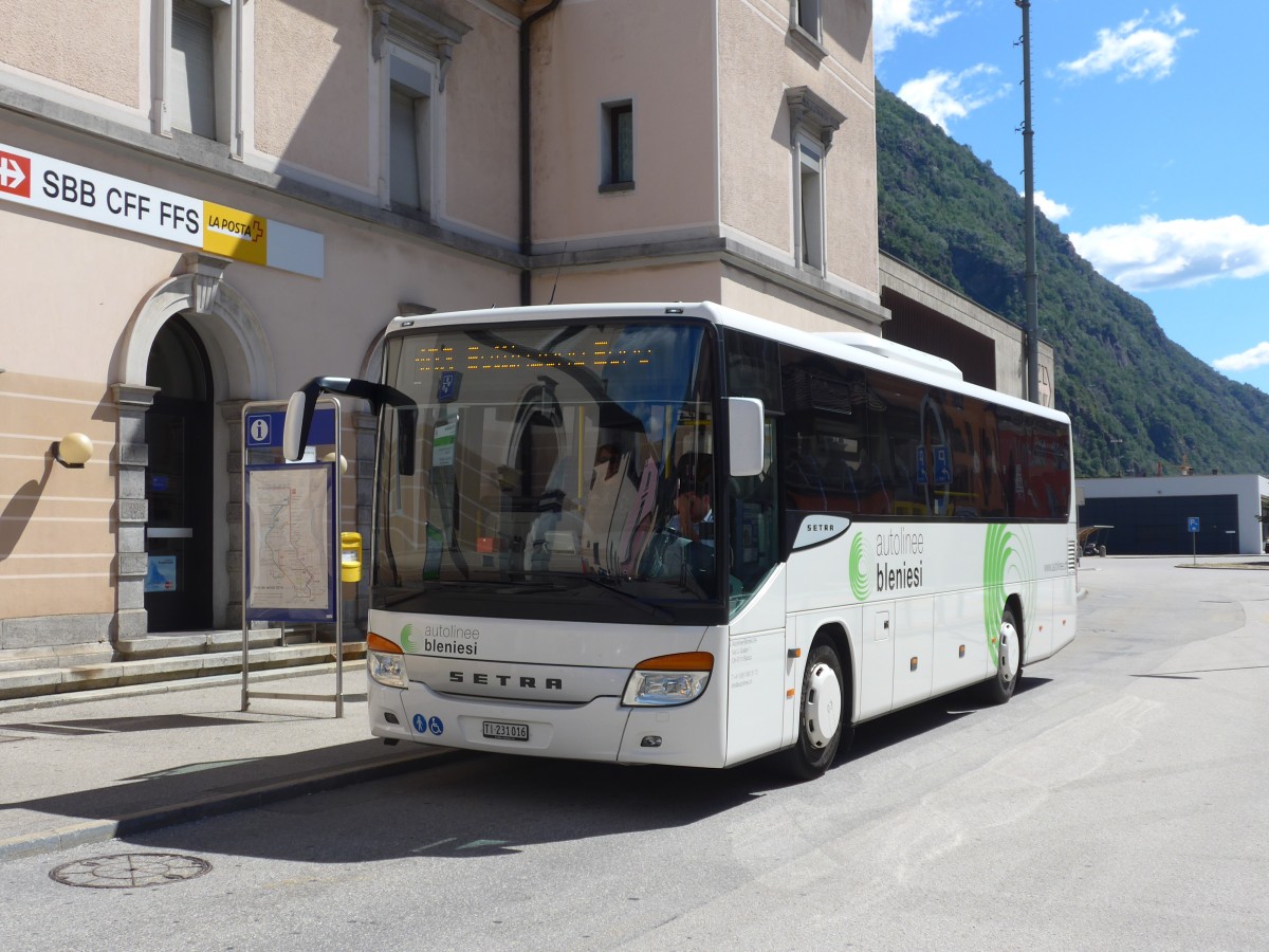 (154'821) - ABl Biasca - Nr. 16/TI 231'016 - Setra am 1. September 2014 beim Bahnhof Biasca