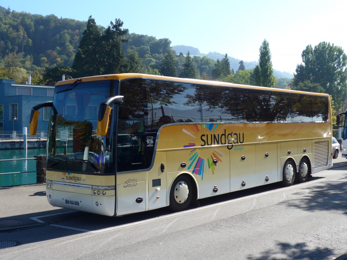 (155'382) - Aus Frankreich: Sundgau, Pfetterhouse - AA 844 AD - Van Hool am 27. September 2014 bei der Schifflndte Thun