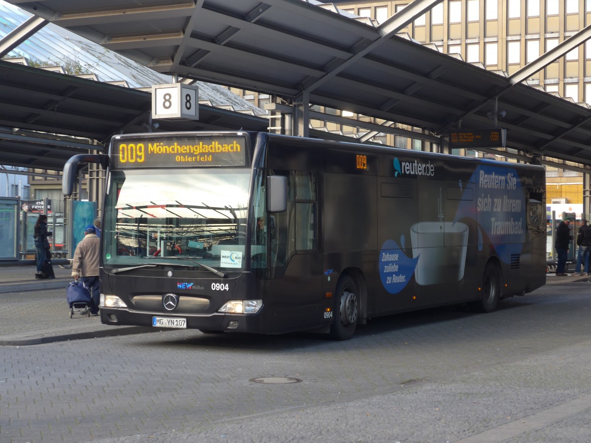 (157'331) - M�Bus, M�nchengladbach - Nr. 904/MG-YN 107 - Mercedes am 22. November 2014 beim Hauptbahnhof M�nchengladbach
