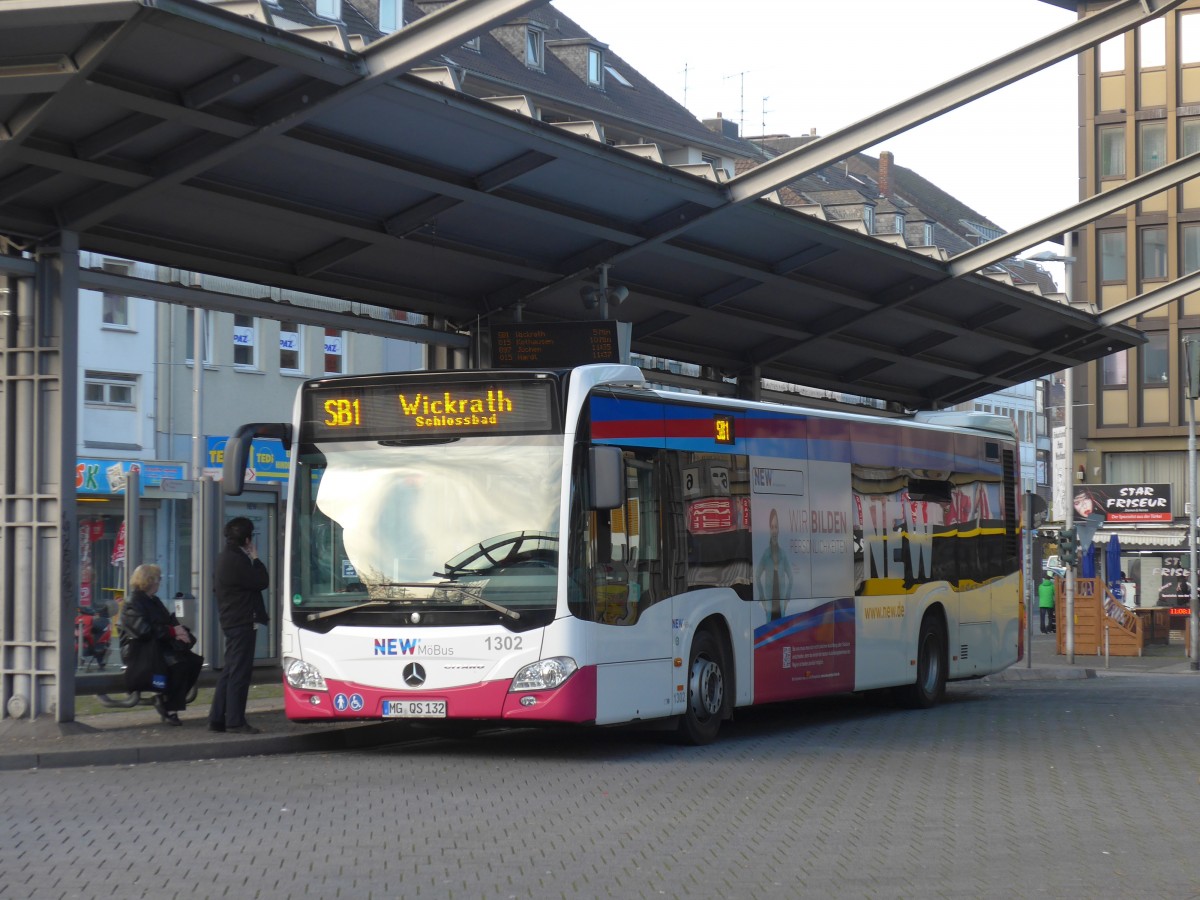(157'332) - M�Bus, M�nchengladbach - Nr. 1302/MG-QS 132 - Mercedes am 22. November 2014 beim Hauptbahnhof M�nchengladbach