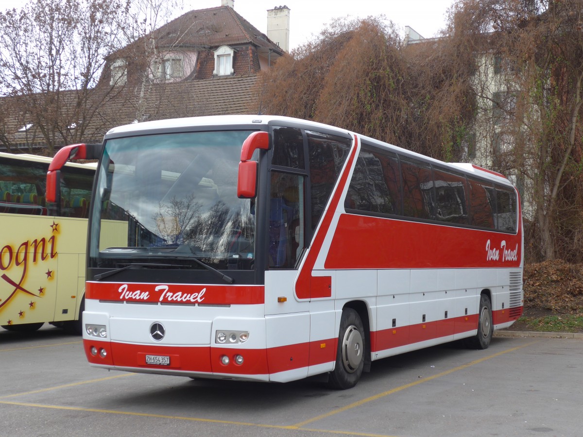 (157'759) - Ivan Travel, Wallisellen - ZH 654'357 - Mercedes am 14. Dezember 2014 in Z�rich, Sihlquai