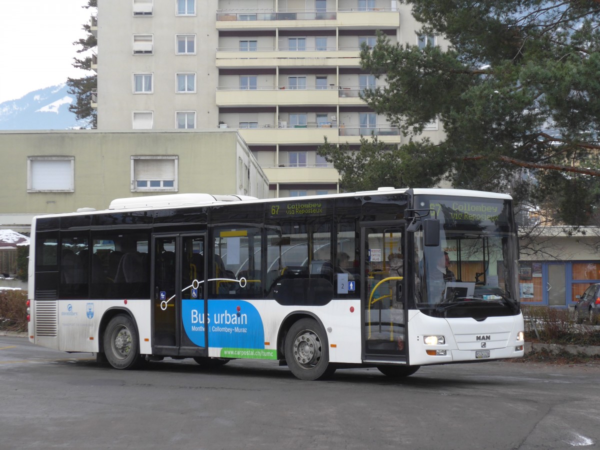 (158'150) - TPC Aigle - VS 241'236 - MAN/Gppel (ex Evasion, St-Maurice; ex Richard, Mex) am 2. Januar 2015 beim Bahnhof Monthey CFF