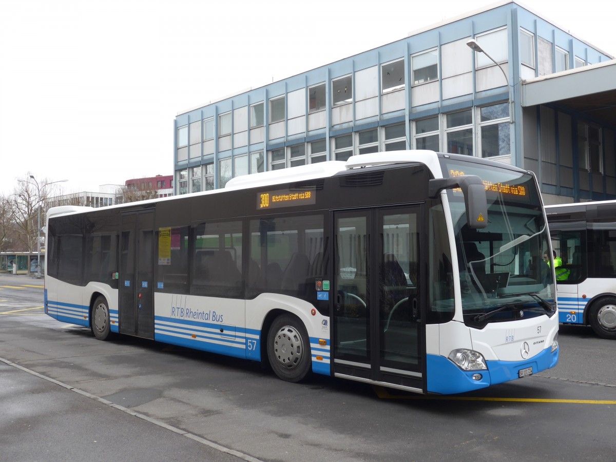 (158'555) - RTB Altst�tten - Nr. 57/SG 131'724 - Mercedes am 1. Februar 2015 beim Bahnhof Buchs