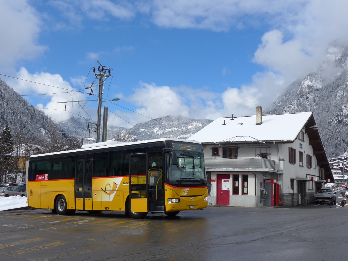 (158'834) - TMR Martigny - Nr. 137/VS 6612 - Irisbus am 22. Februar 2015 beim Bahnhof Le Ch�ble