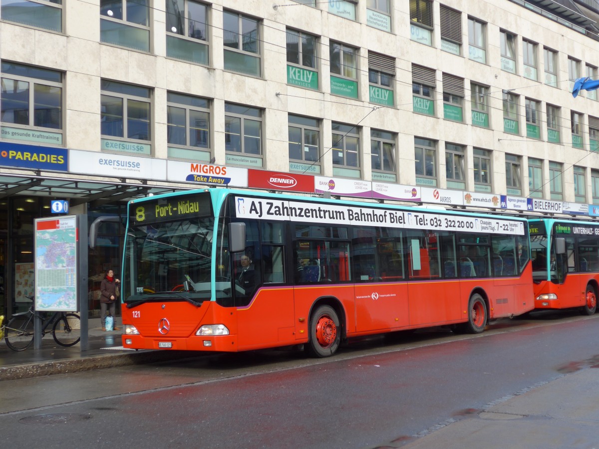 (158'975) VB Biel - Nr. 121/BE 560'121 - Mercedes am 2. M�rz 2015 in Biel, Guisanplatz