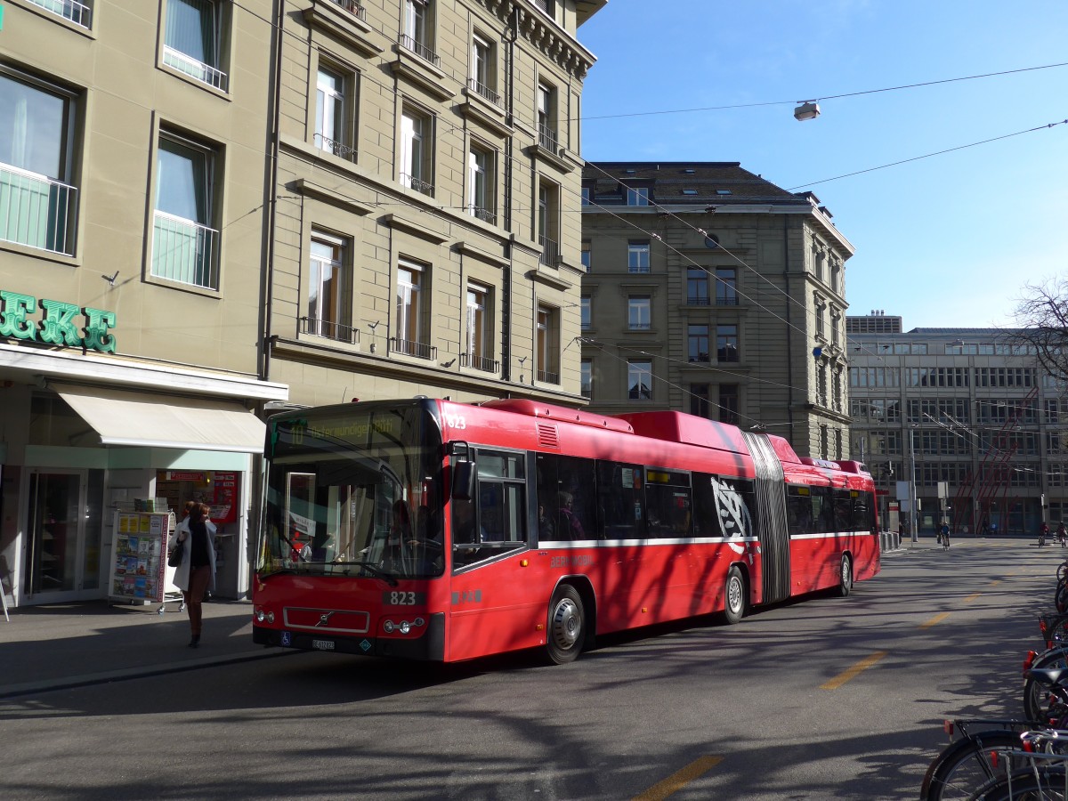 (159'044) - Bernmobil, Bern - Nr. 823/BE 612'823 - Volvo am 9. Mrz 2015 in Bern, Hirschengraben