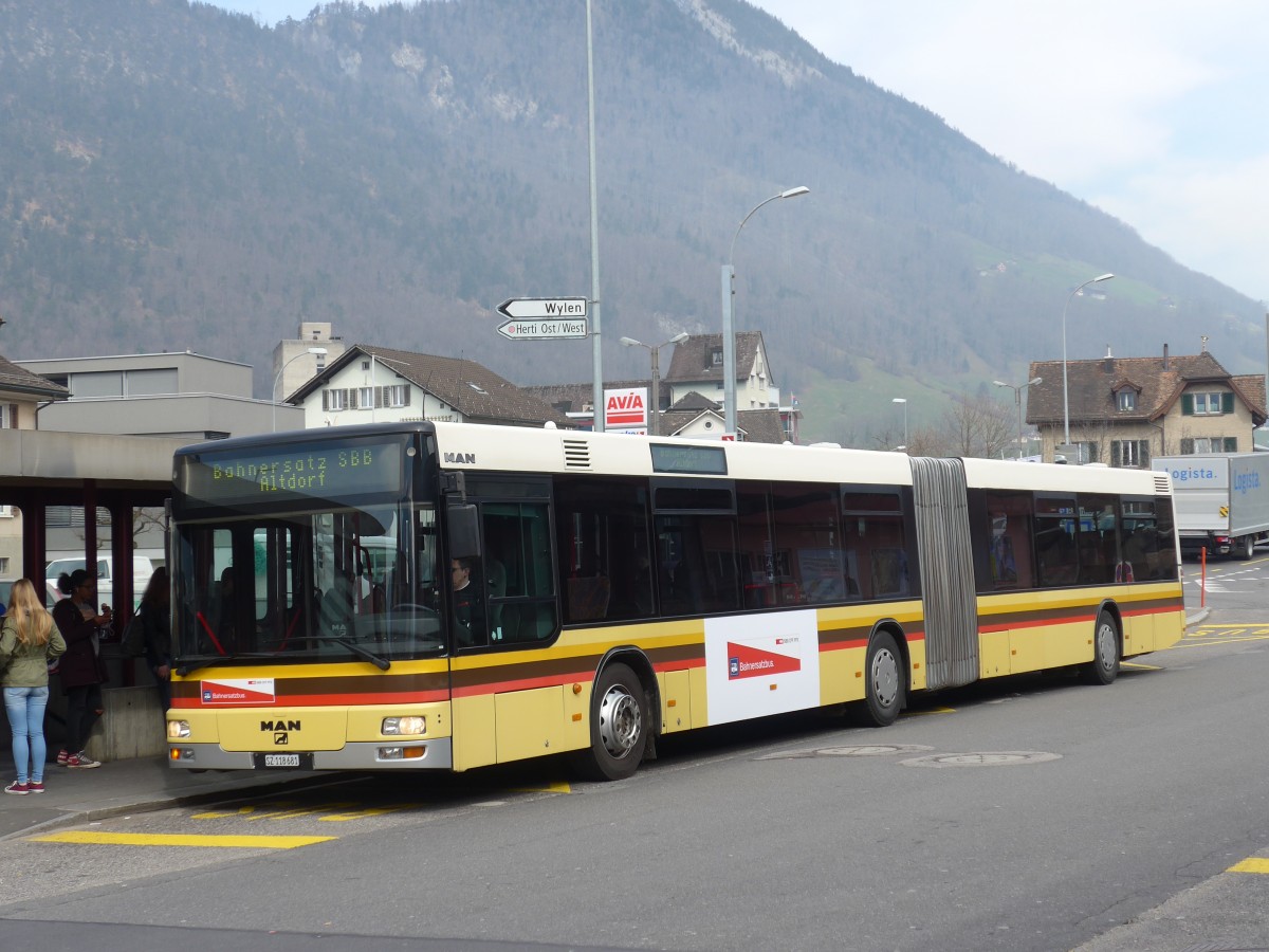 (159'230) - AAGS Schwyz - Nr. 81/SZ 118'681 - MAN (ex STI Thun Nr. 90) am 17. M�rz 2015 beim Bahnhof Brunnen