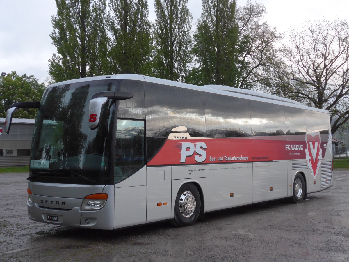 (160'159) - Aus Liechtenstein: Sch�dler, Triesenberg - FL 15'952 - Setra am 2. Mai 2015 in Thun, Lachenwiese