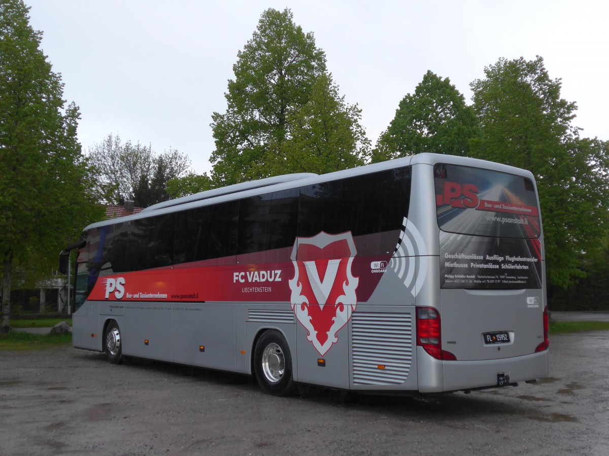 (160'160) - Aus Liechtenstein: Sch�dler, Triesenberg - FL 15'952 - Setra am 2. Mai 2015 in Thun, Lachenwiese