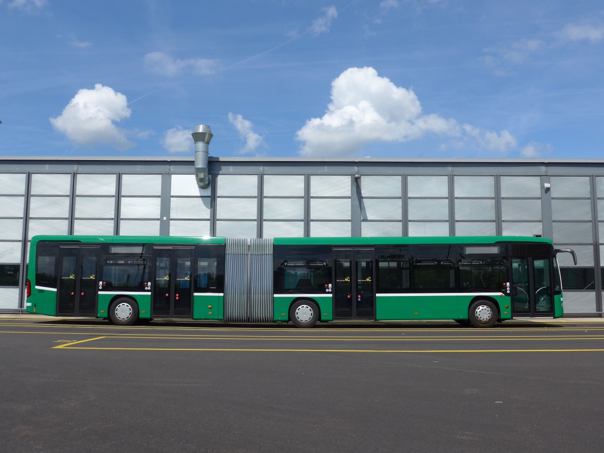 (160'560) - BVB Basel - Nr. 7001/BS 99'301 - Mercedes am 17. Mai 2015 in Basel, Garage Rankstrasse