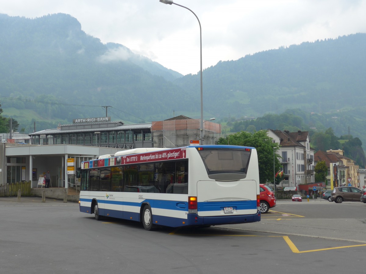 (160'664) - Auf der Maur, Steinen - Nr. 246/SZ 77'440 - Scania/Hess (ex Amrein, K�ssnacht; ex ZVB Zug Nr. 117; ex ZVB Zug Nr. 17) am 22. Mai 2015 beim Bahnhof Arth-Goldau