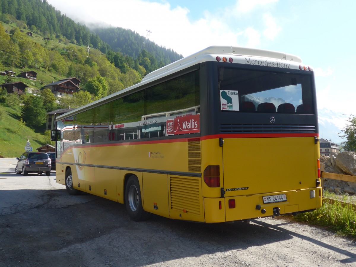 (161'073) - Jaggi, Kippel - Nr. 21/VS 24'144 - Mercedes am 27. Mai 2015 in Kippel, Garage