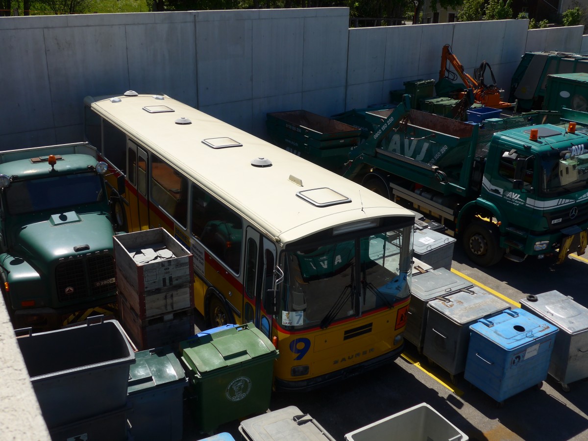 (161'372) - AVJ Les Bioux - Nr. 9 - Saurer/Tscher (ex P 25'667) am 28. Mai 2015 in Les Bioux, Garage