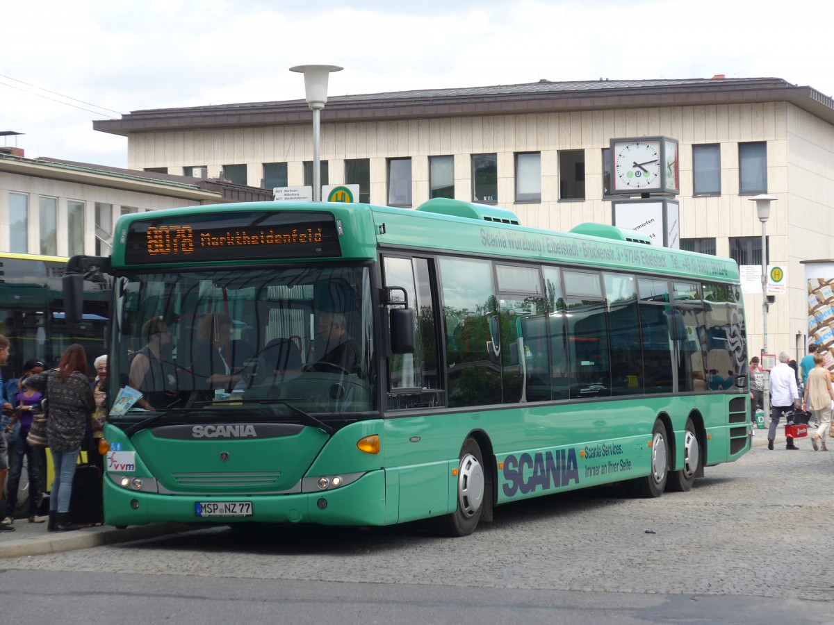 (162'731) - Schneider, Kreuzwertheim - MSP-NZ 77 - Scania am 27. Juni 2015 beim Bahnhof W�rzburg