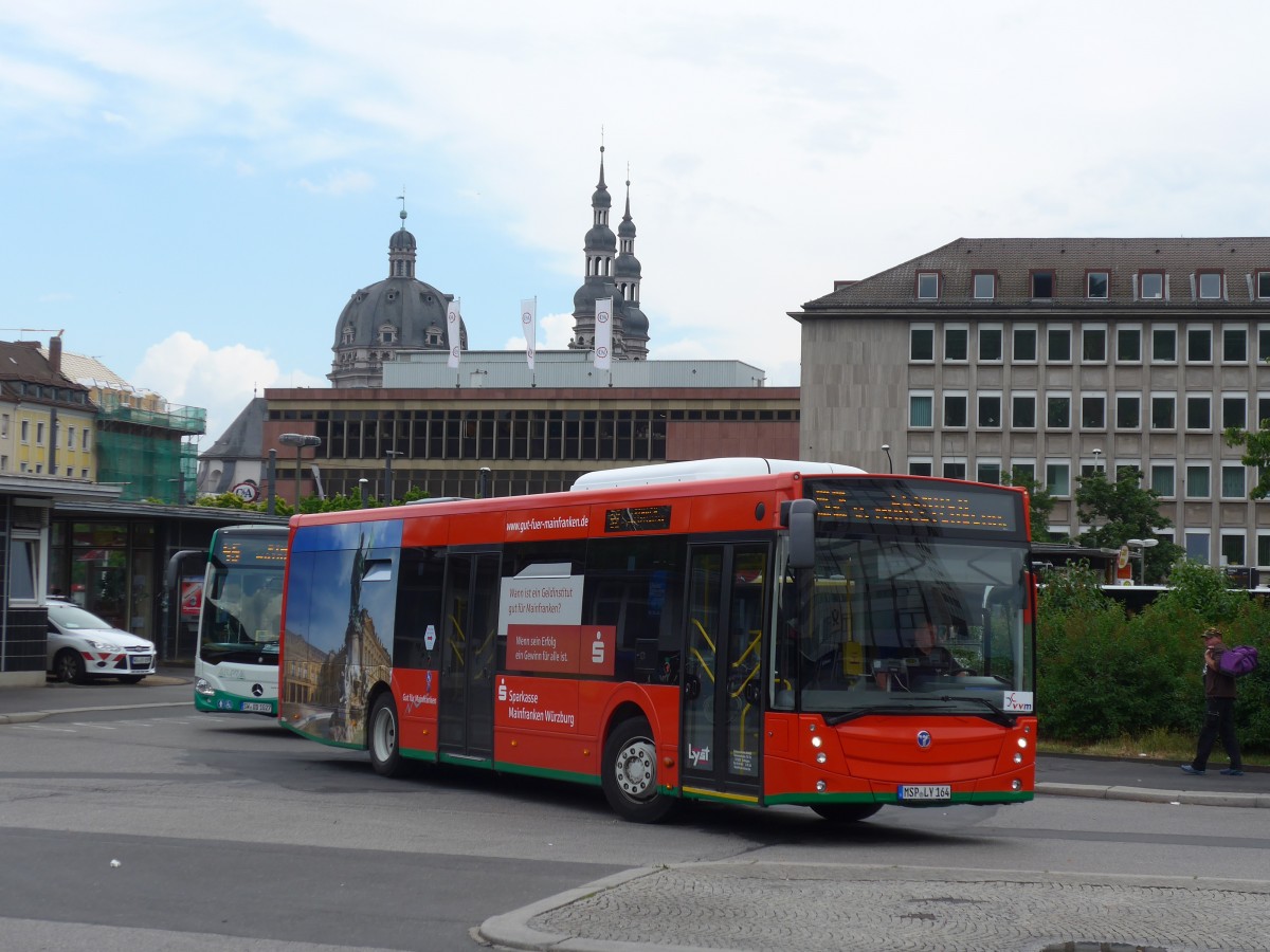 (162'751) - Lyst, Zellingen - MSP-LY 164 - Temsa am 27. Juni 2015 beim Bahnhof W�rzburg