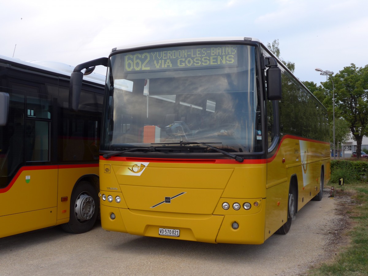 (163'041) - CarPostal Ouest - VD 570'821 - Volvo (ex SAPJV, L'Isle Nr. 25) am 12. Juli 2015 in Yverdon, Garage