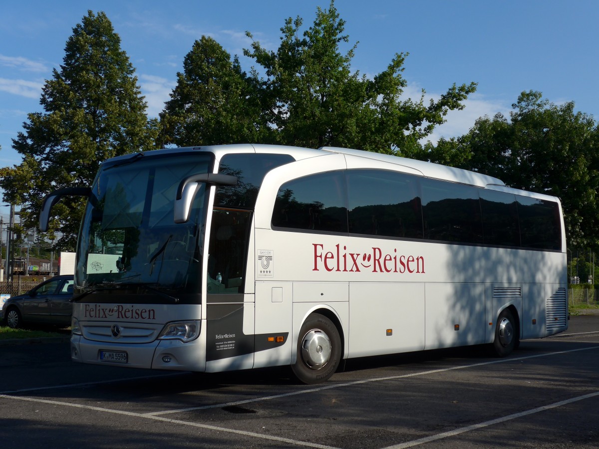 (163'302) - Aus Deutschland: Felix-Reisen, K�ln - Nr. 15/K-MA 5596 - Mercedes am 10. August 2015 in Thun, Seestrasse