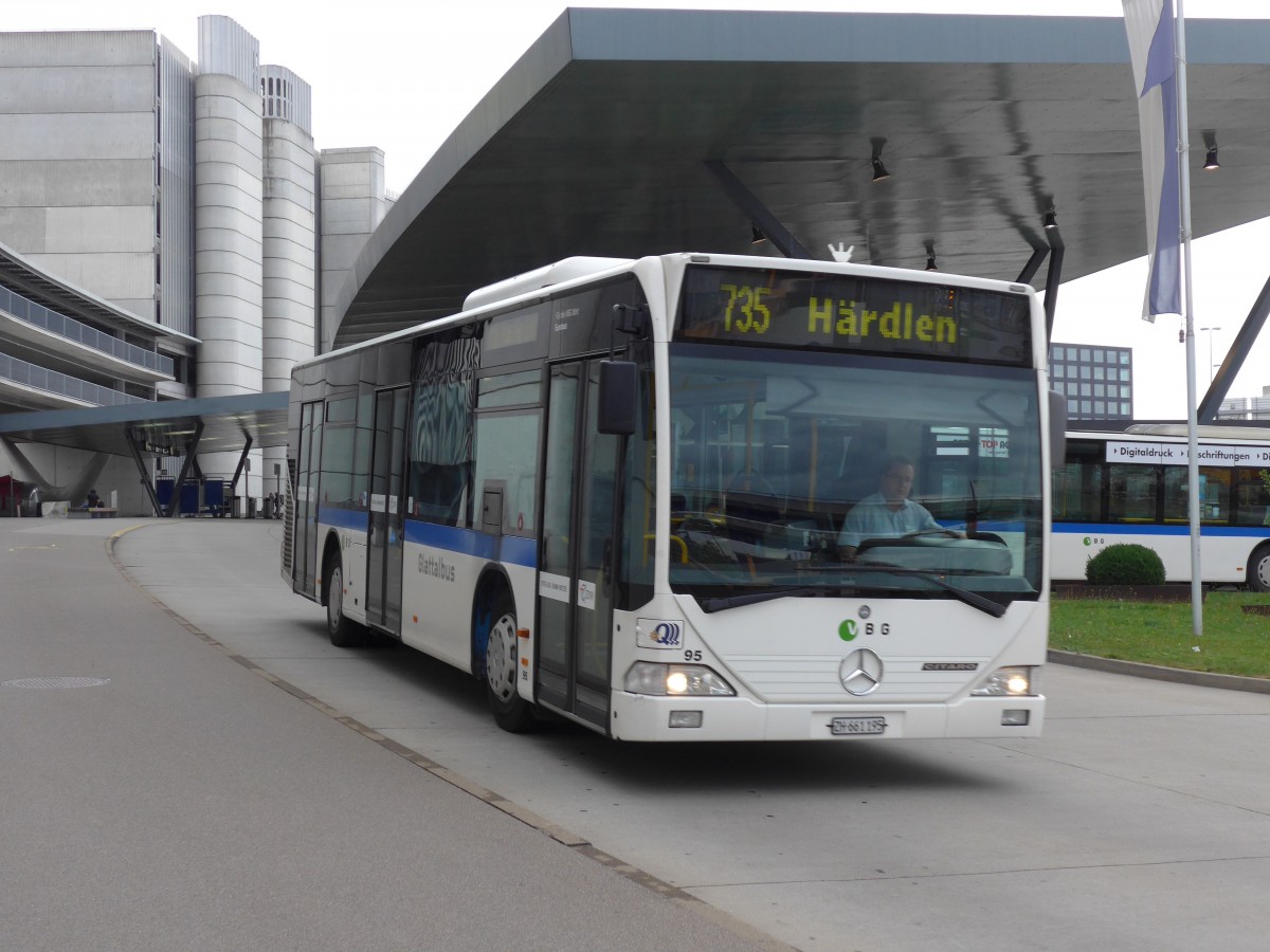 (163'318) - Welti-Furrer, Bassersdorf - Nr. 95/ZH 661'195 - Mercedes am 15. August 2015 in Zrich, Flughafen