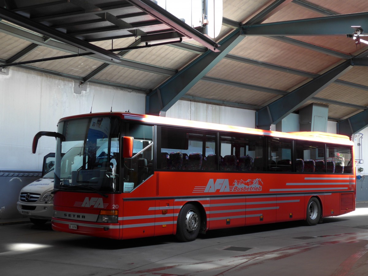 (164'419) - AFA Adelboden - Nr. 20/BE 26'706 - Setra (ex Nr. 6) am 6. September 2015 im Autobahnhof Adelboden