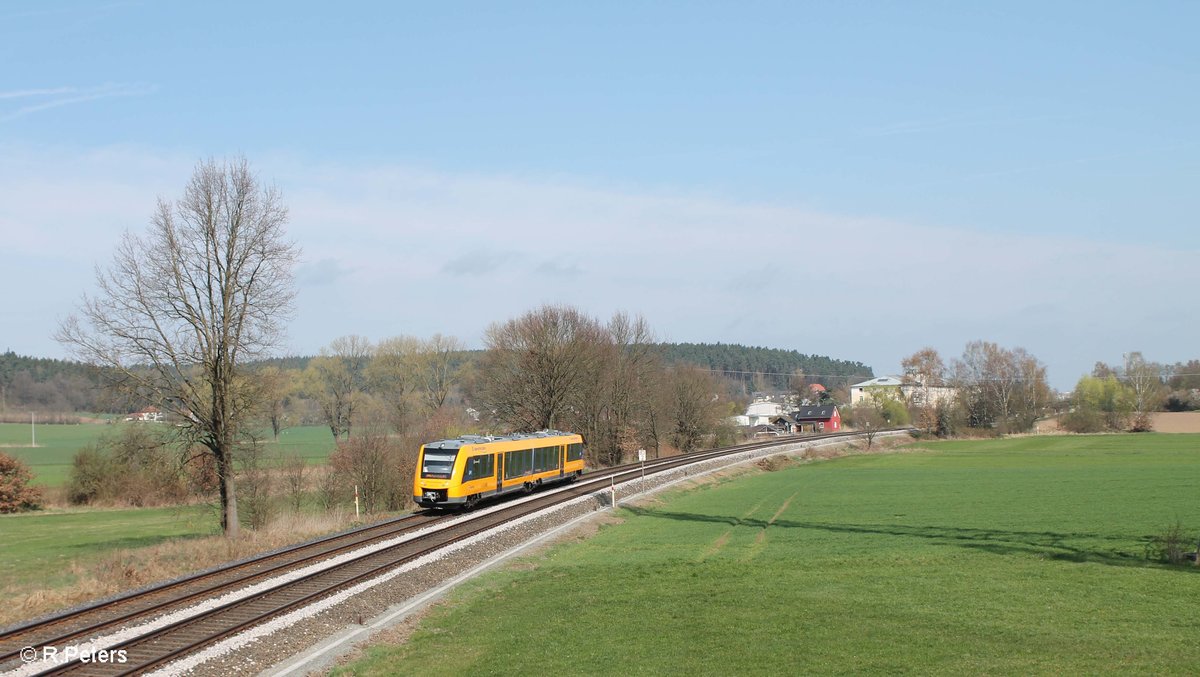 1648 208 verlässt Weiden als OPB 79723 Marktredwitz - Hof bei Ullenricht. 05.04.17