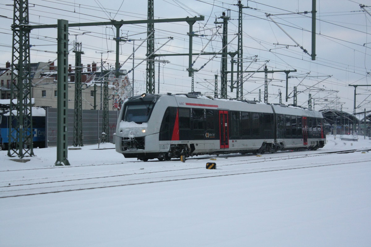 1648 425/925 verl�sst den Bahnhof Halle/Saale Hbf in Richtung Aschersleben am 10.2.21