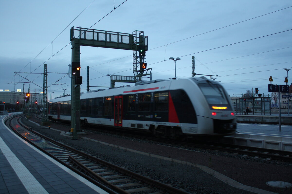 1648 XXX/XXX verl�sst den Bahnhof Halle/Saale Hbf in Richtung Bernburg Hbf am 4.1.22