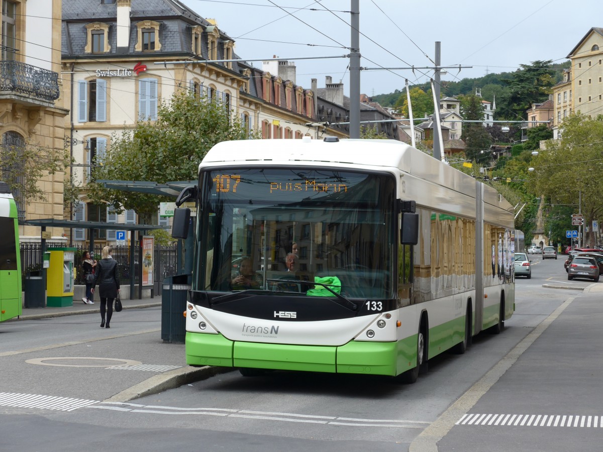 (164'805) - transN, La Chaux-de-Fonds - Nr. 133 - Hess/Hess Gelenktrolleybus (ex TN Neuch�tel Nr. 133) am 15. September 2015 in Neuch�tel, Place Pury