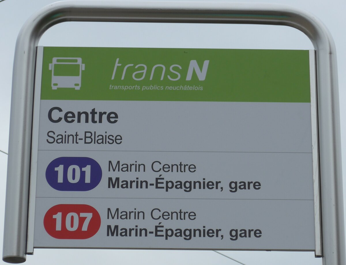 (164'831) - transN-Haltestellenschild - Saint-Blaise, Centre - am 15. September 2015