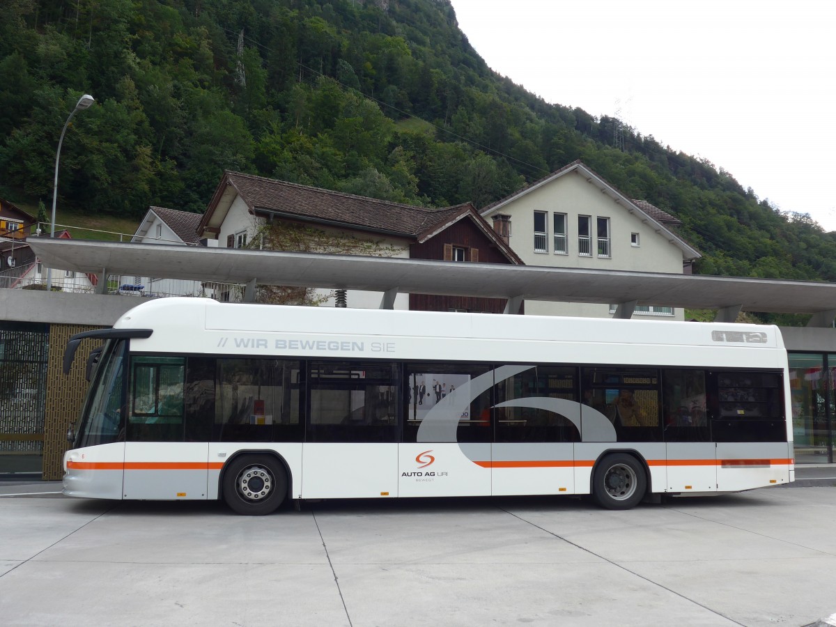 (164'902) - AAGU Altdorf - Nr. 6/UR 9140 - Hess am 16. September 2015 in Fl�elen, Hauptplatz