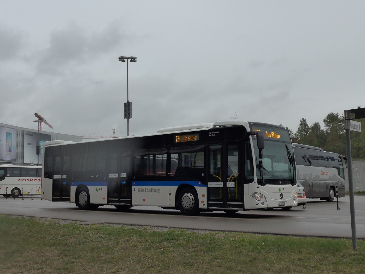 (165'008) - Welti-Furrer, Bassersdorf - Nr. 60/ZH 561'460 - Mercedes am 17. September 2015 in Z�rich, Flughafen