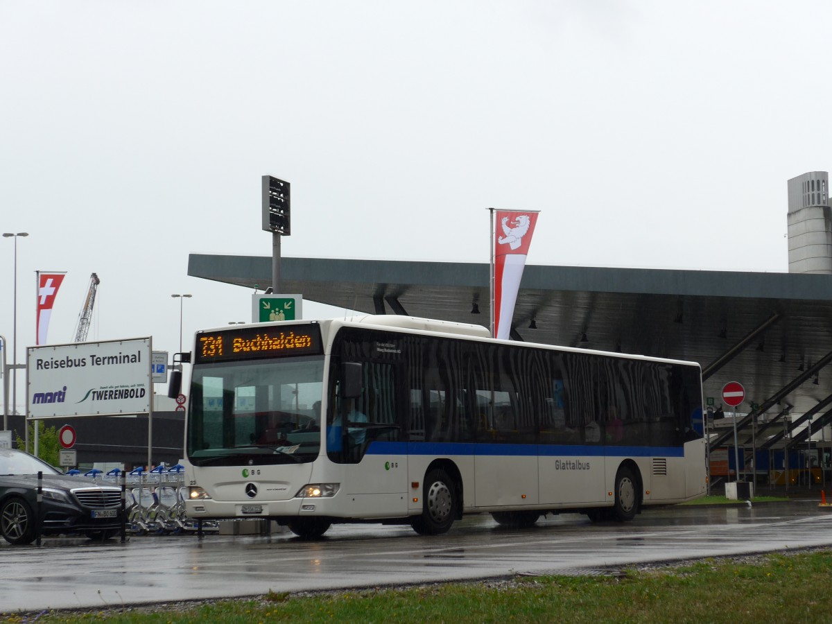 (165'025) - Maag, Kloten - Nr. 23/ZH 556'223 - Mercedes am 17. September 2015 in Z�rich, Flughafen