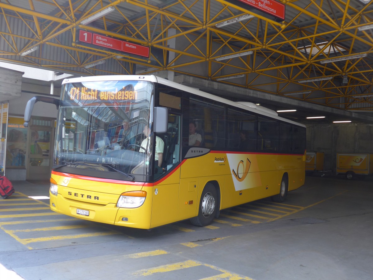(165'425) - PostAuto Graub�nden - GR 170'160 - Setra am 19. September 2015 in Thusis, Postautostation