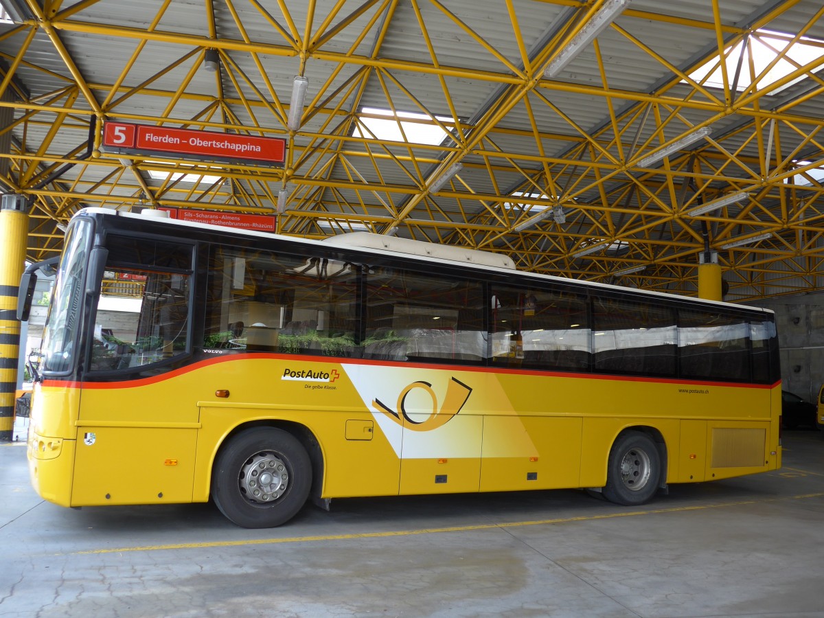 (165'427) - PostAuto Graub�nden - GR 102'502 - Volvo am 19. September 2015 in Thusis, Postautostation