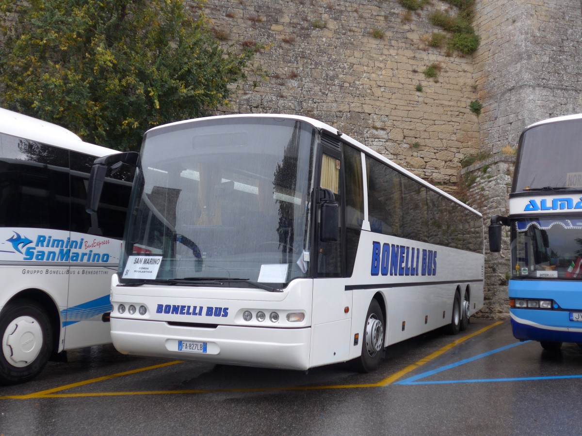 (165'593) - Aus Italien: Bonelli, Rimini - Nr. 131/FA-827 LB - Neoplan am 23. September 2015 in San Marino