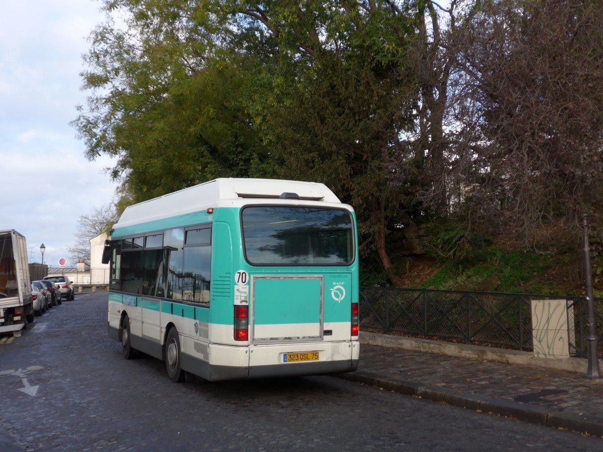 (167'079) - RATP Paris - Nr. 1303/323 QSL 75 - G�p�bus am 17. November 2015 in Paris, Funiculaire