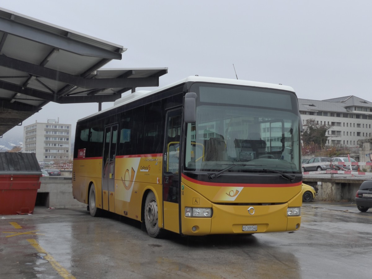 (167'569) - PostAuto Wallis - Nr. 14/VS 309'540 - Irisbus (ex Theytaz, Sion) am 29. November 2015 beim Bahnhof Sion