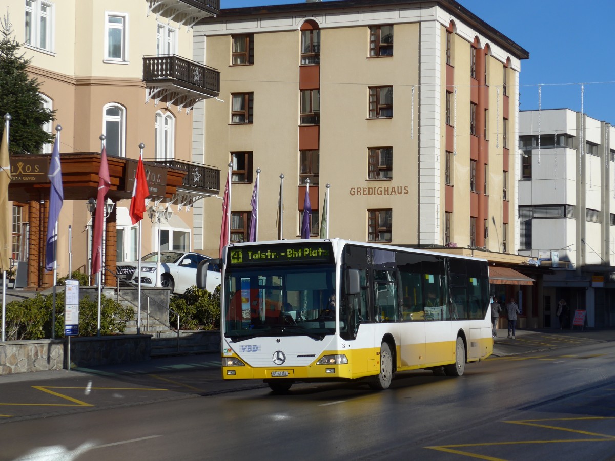 (167'788) - VBD Davos - Nr. 3/GR 43'159 - Mercedes am 19. Dezember 2015 beim Bahnhof Davos Dorf