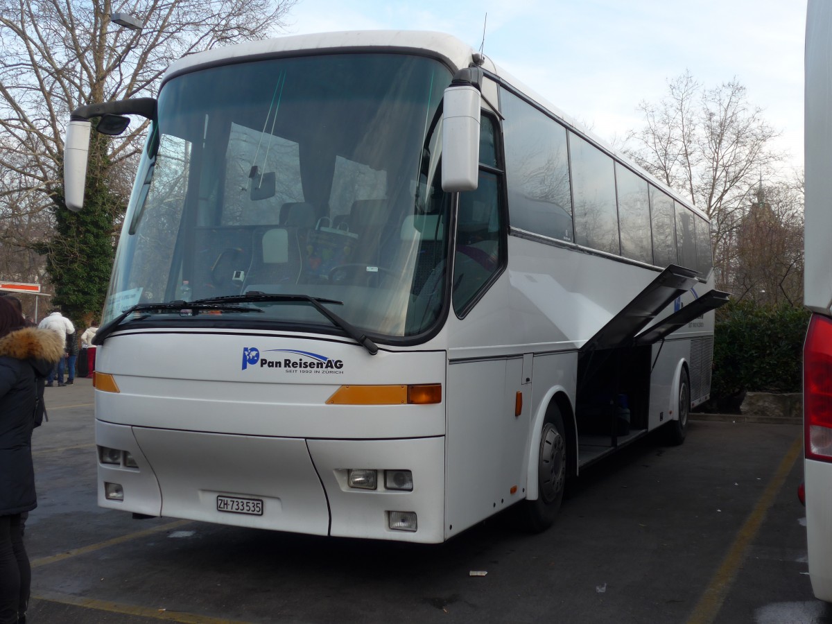 (168'121) - Pan Reisen, Z�rich - ZH 733'535 - Bova am 29. Dezember 2015 in Z�rich, Sihlquai