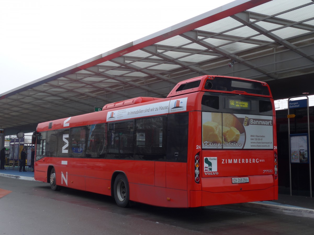 (168'181) - AHW Horgen - Nr. 24/ZH 268'286 - Volvo am 1. Januar 2016 beim Bahnhof Horgen