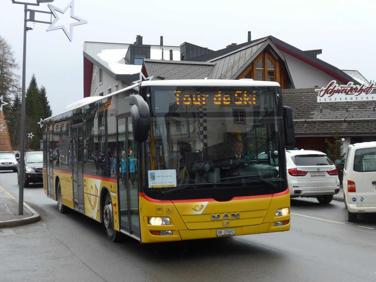 (168'256) - Dnser, Trimmis - GR 27'692 - MAN am 2. Januar 2016 in Lenzerheide, Post