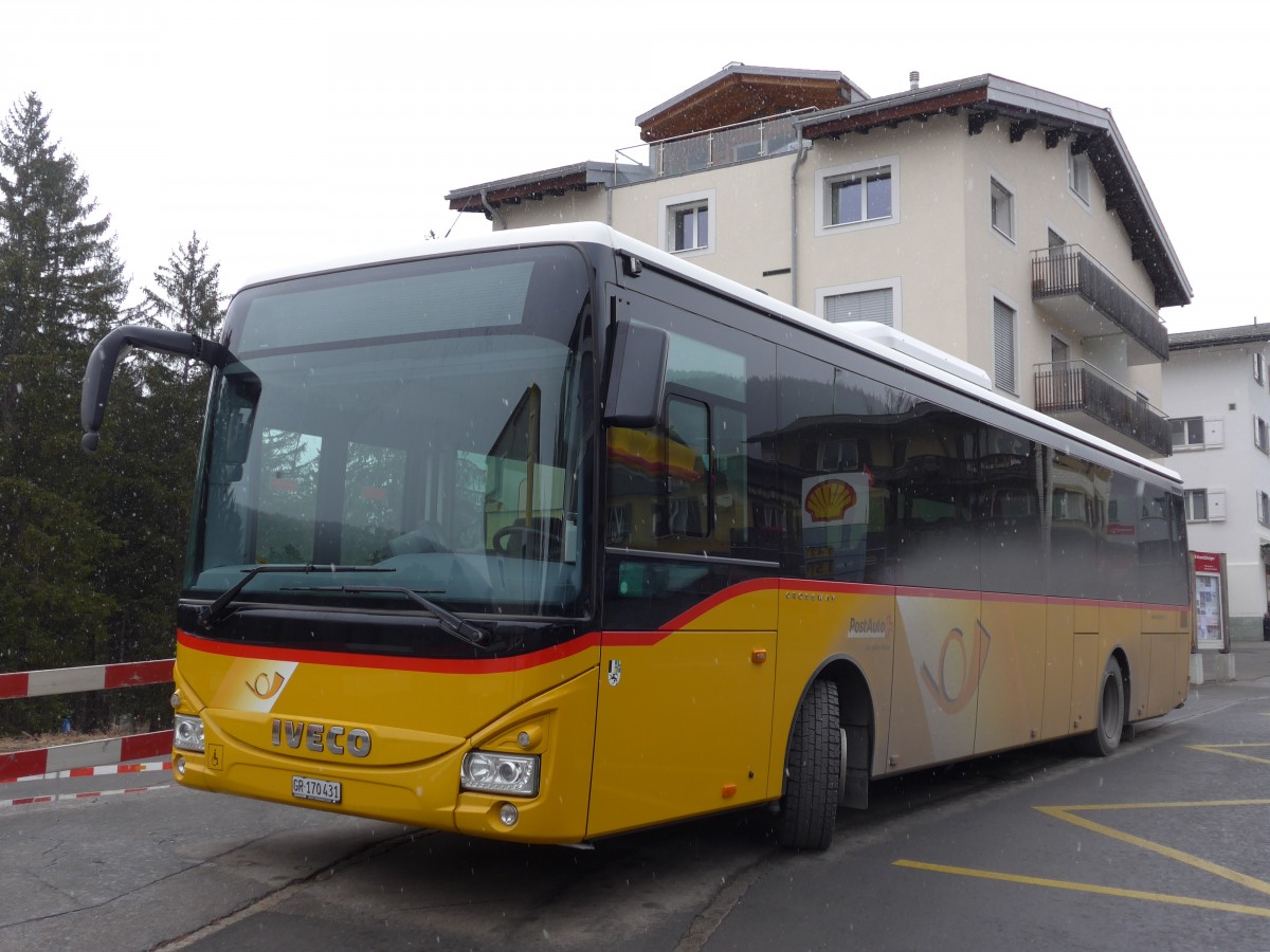 (168'280) - PostAuto Graub�nden - GR 170'431 - Iveco am 2. Januar 2016 in Lenzerheide, Voa Principale