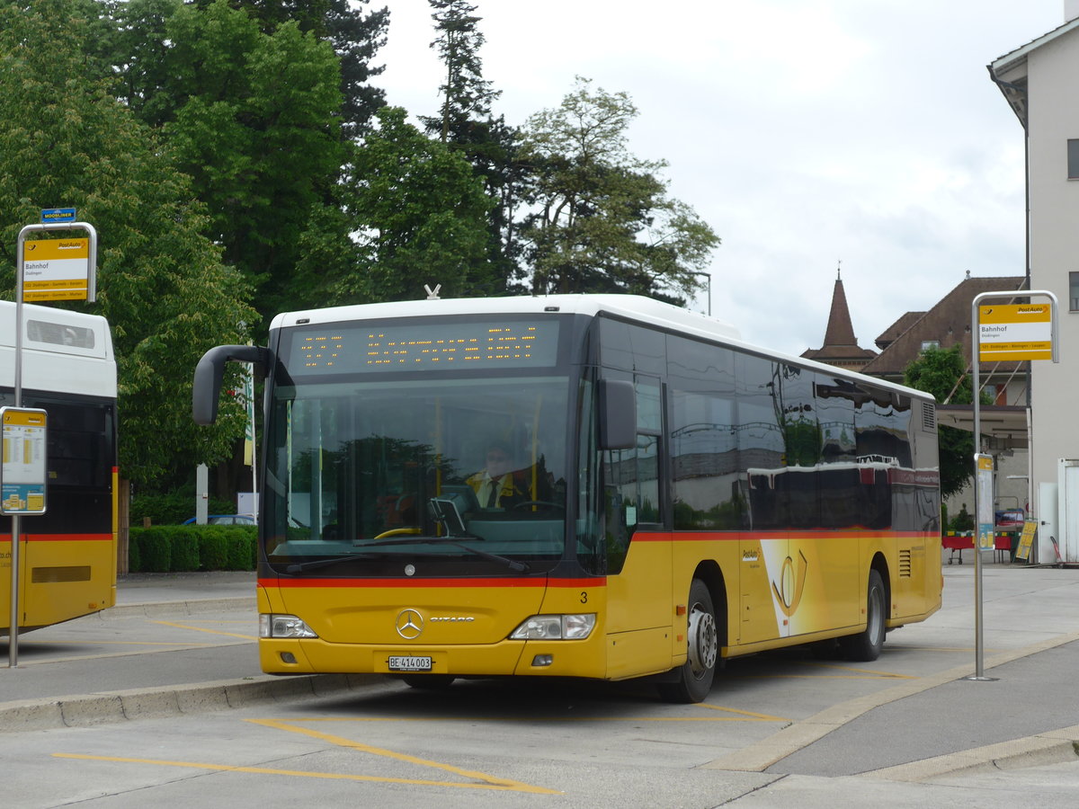 (171'763) - Klopfstein, Laupen - Nr. 3/BE 414'003 - Mercedes am 13. Juni 2016 beim Bahnhof D�dingen