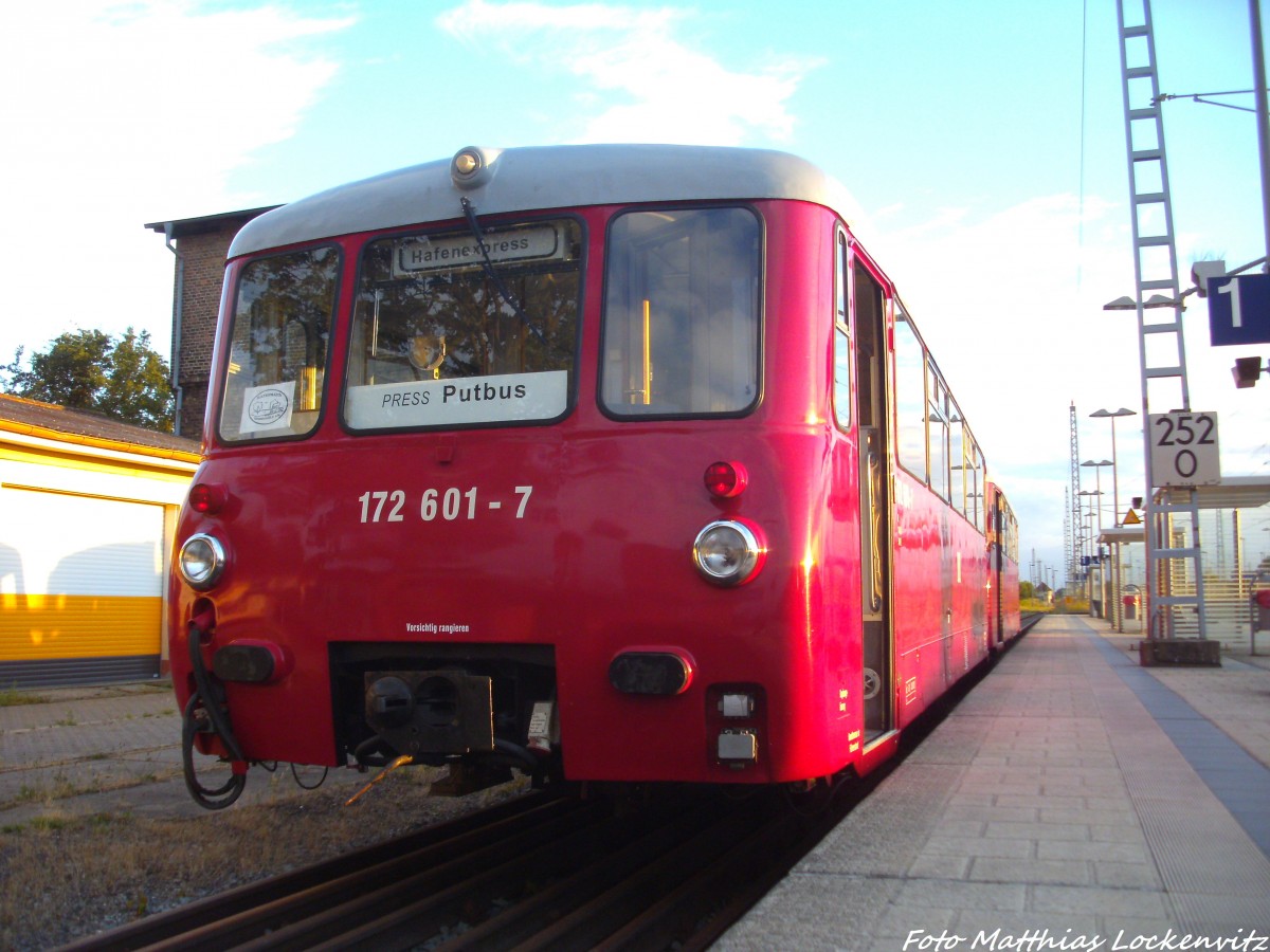 172 001 und 172 601 im Bahnhof Bergen auf R�gen am 13.7.14