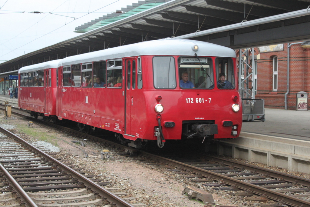 172 601+172 001 als DPE 52277(Warnemünde-Pritzwalk)bei der Einfahrt im Rostocker Hbf.12.08.2017
