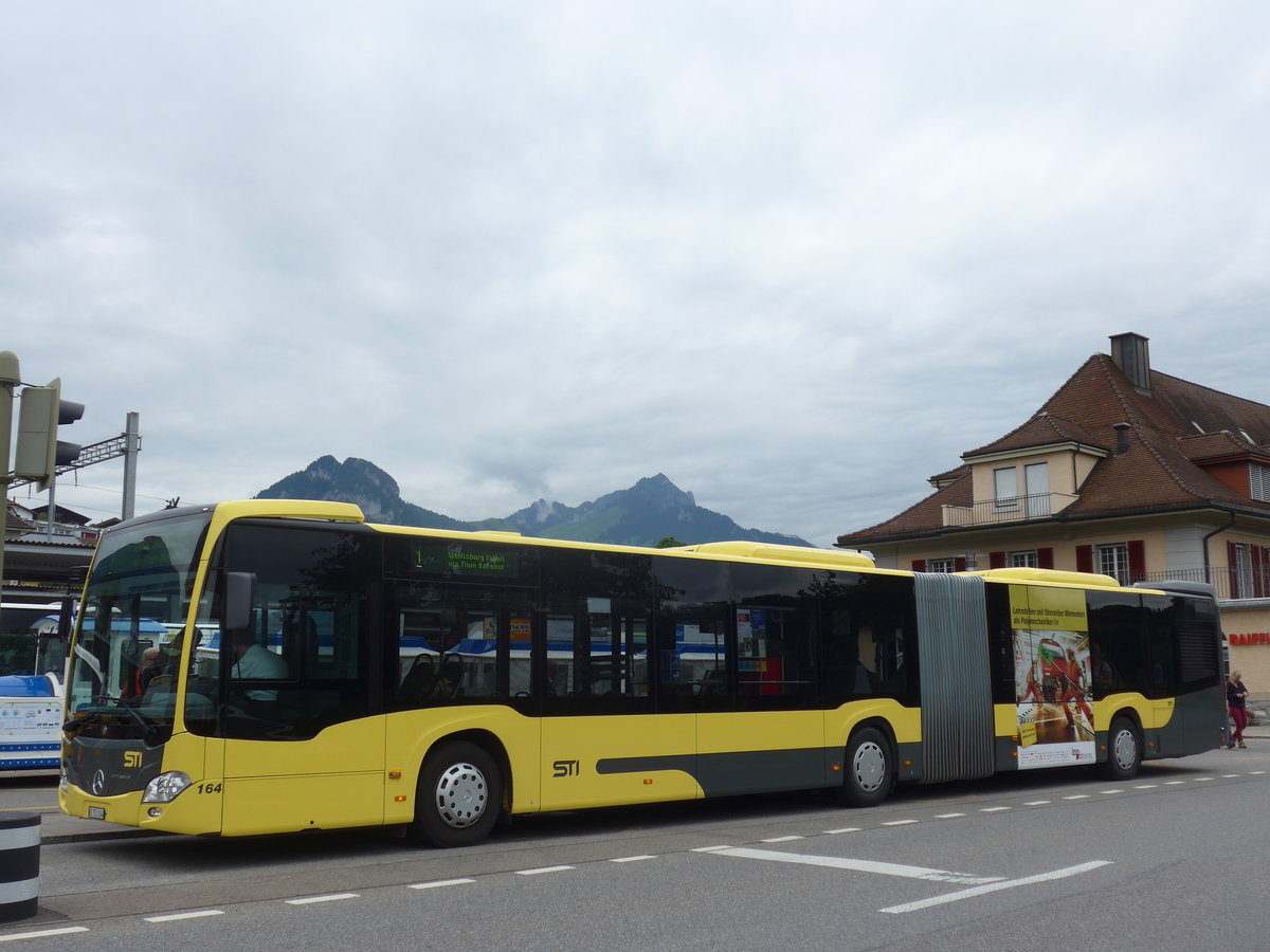 (172'522) - STI Thun - Nr. 164/BE 752'164 - Mercedes am 26. Juni 2016 beim Bahnhof Spiez
