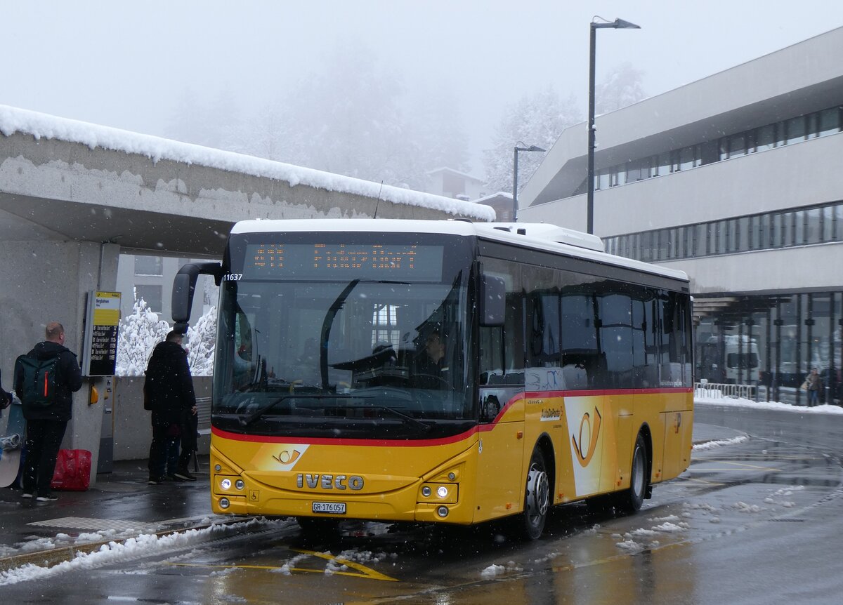 (172'881) - PostAuto Graub�nden - GR 176'057/PID 11'637 - Iveco (ex Nr. 11; ex Fontana, Ilanz Nr. 11) am 14. M�rz 2025 in Flims, Bergbahnen 