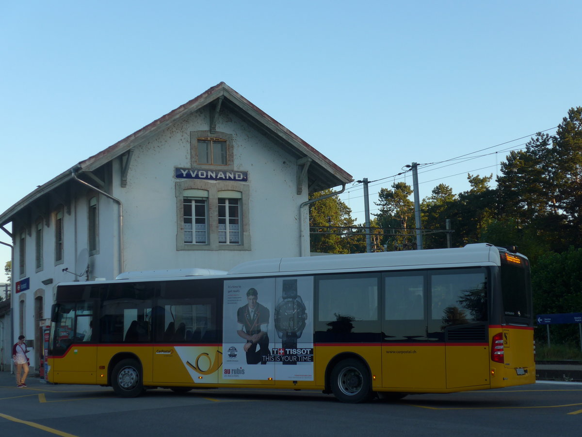 (173'123) - CarPostal Ouest - VD 510'261 - Mercedes am 19. Juli 2016 beim Bahnhof Yvonand